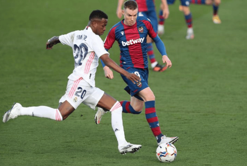 FIFA足球网-莱万特主场大胜，欧战资格重现希望(莱万特是哪个联赛)